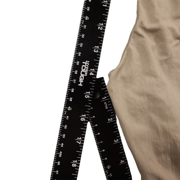 BKE Shorts Standard Fit Mens Size 36x23 Tan Athleisure Normcore Cliff Aluminum - Picture 13 of 14